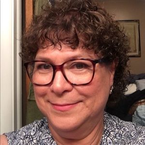 Meet your Posher, Deborah